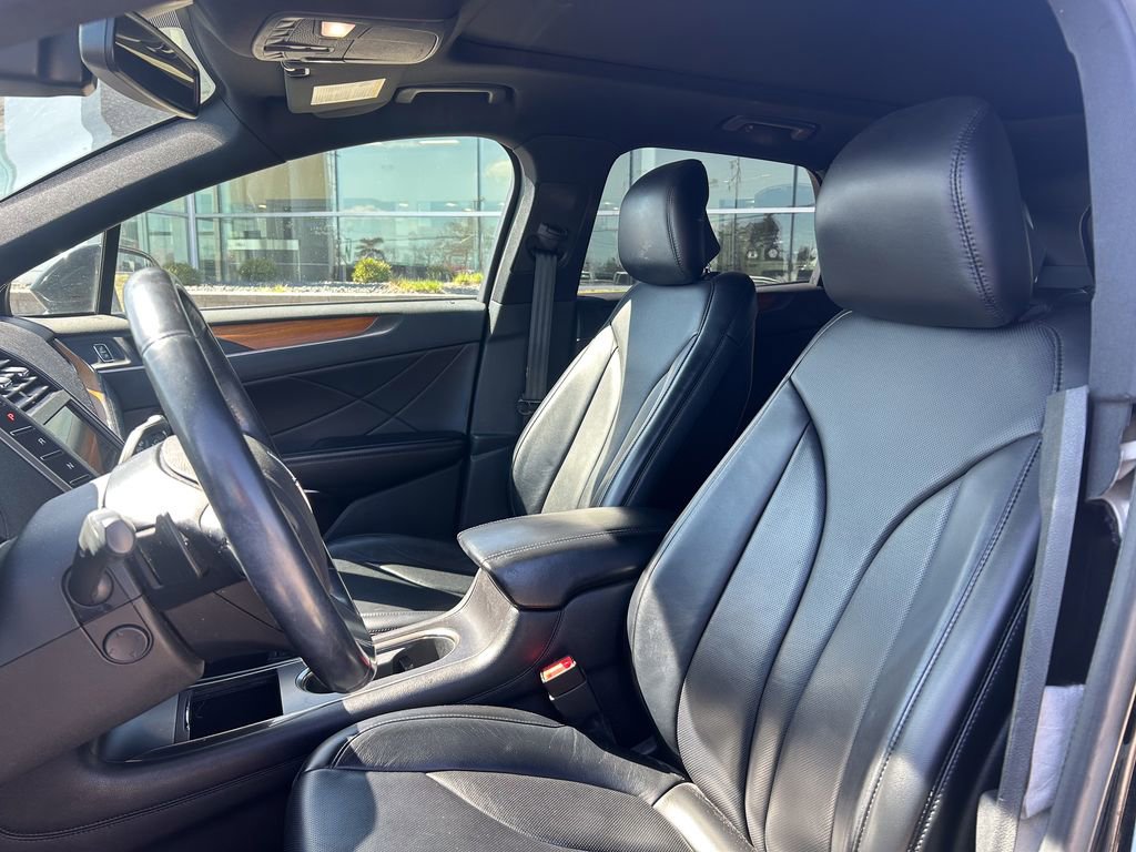 Used 2016 Lincoln MKC Reserve w/ Lincoln MKC Climate Package image 10