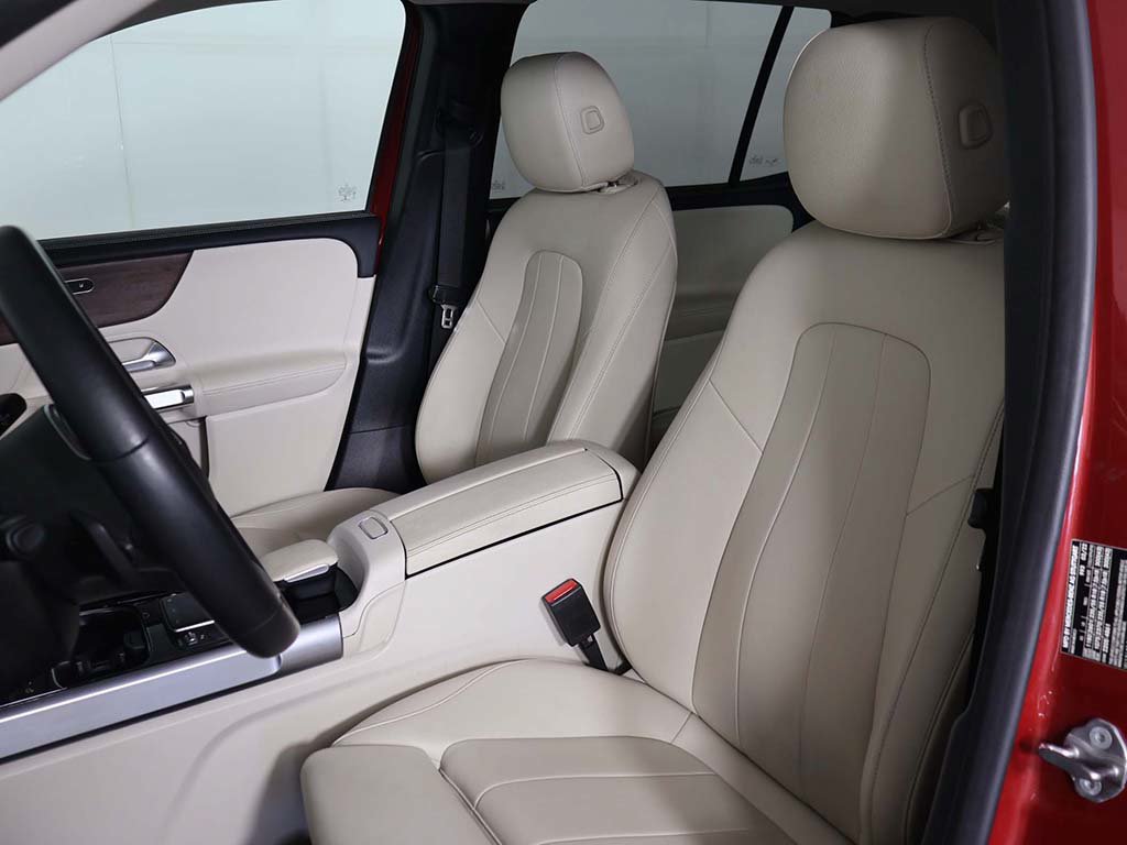 Used 2022 Mercedes-Benz GLB 250 4MATIC image 24