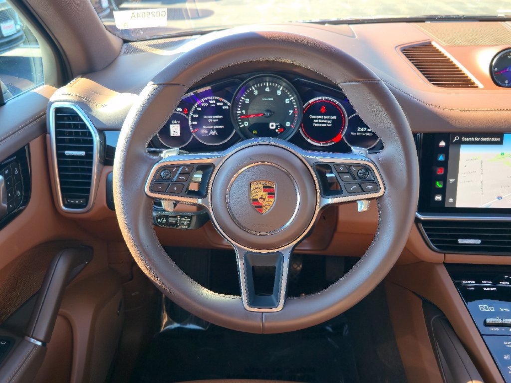 Used 2023 Porsche Cayenne Platinum Edition AWD/4WD image 12