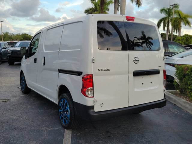 Used 2021 Nissan NV200 S FWD image 4