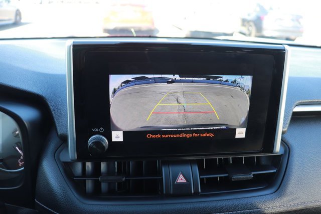 Used 2025 Toyota RAV4 XLE image 24