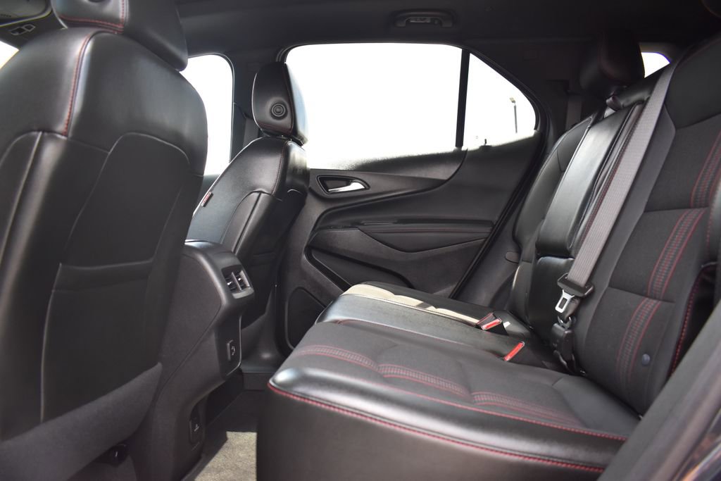 Used 2022 Chevrolet Equinox RS w/ Infotainment Package AWD/4WD image 11