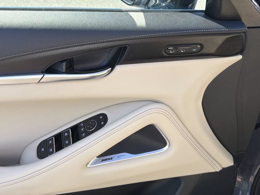 Certified 2023 INFINITI QX60 Sensory w/ Vision Package AWD/4WD image 16