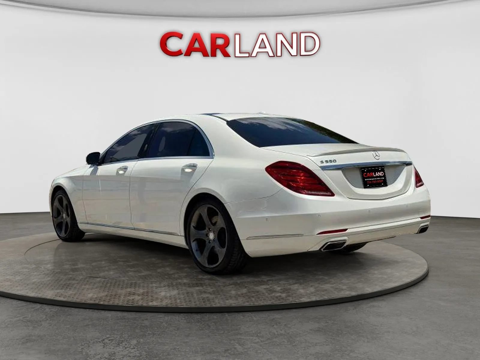 Used 2015 Mercedes-Benz S 550 Sedan image 4