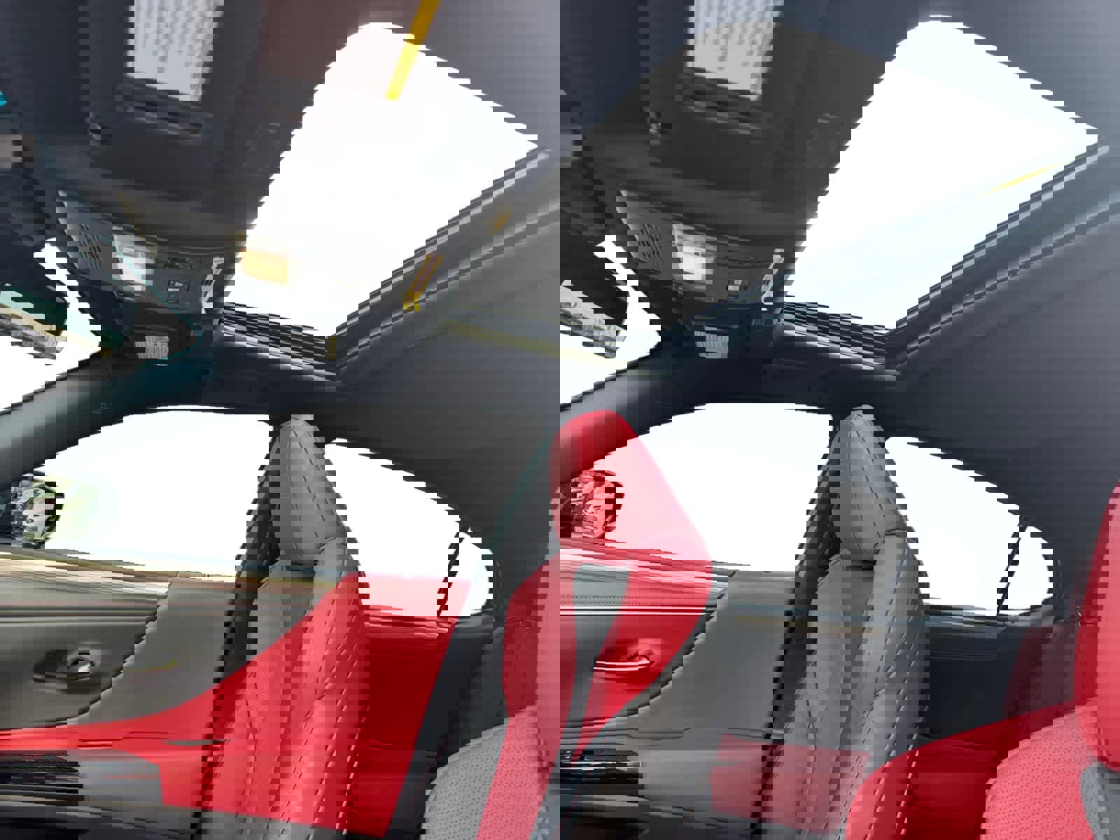 Used 2025 Lexus ES 350 F Sport image 3