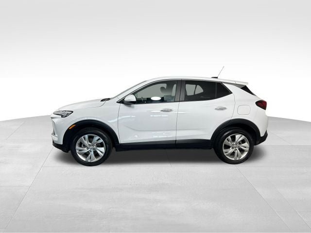 Used 2024 Buick Encore GX Preferred AWD/4WD image 3