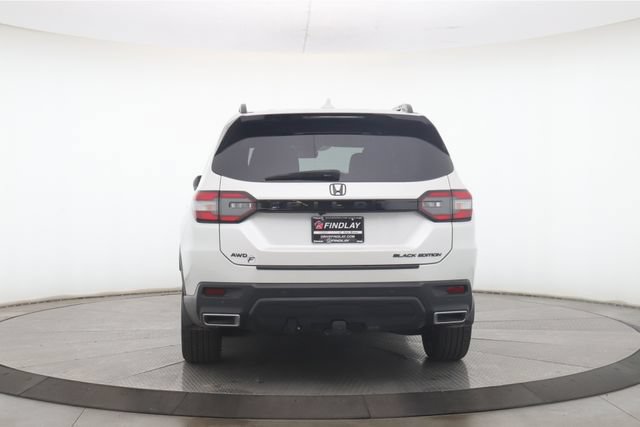 Used 2025 Honda Pilot Black Edition image 11