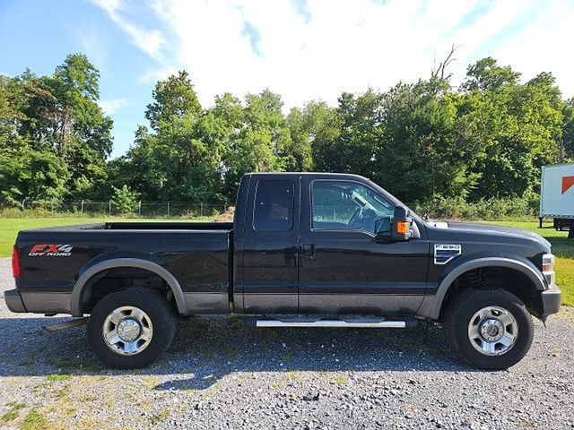 Used 2009 Ford F250 FX4 AWD/4WD image 4