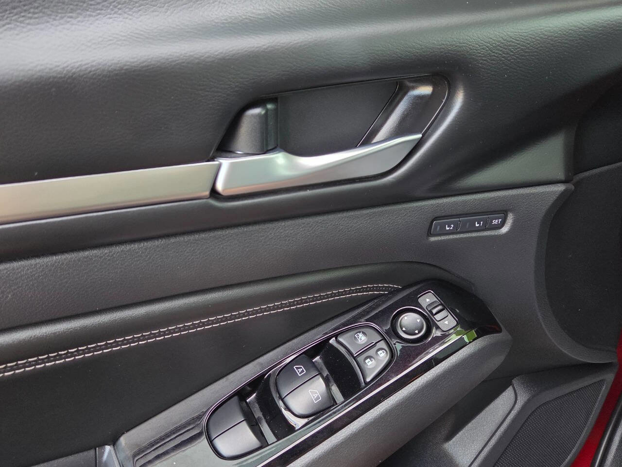 Used 2022 Nissan Altima 2.5 Platinum AWD/4WD image 39