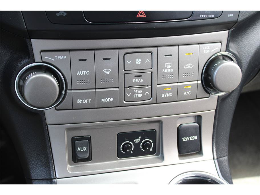 Used 2010 Toyota Highlander SE AWD/4WD image 29
