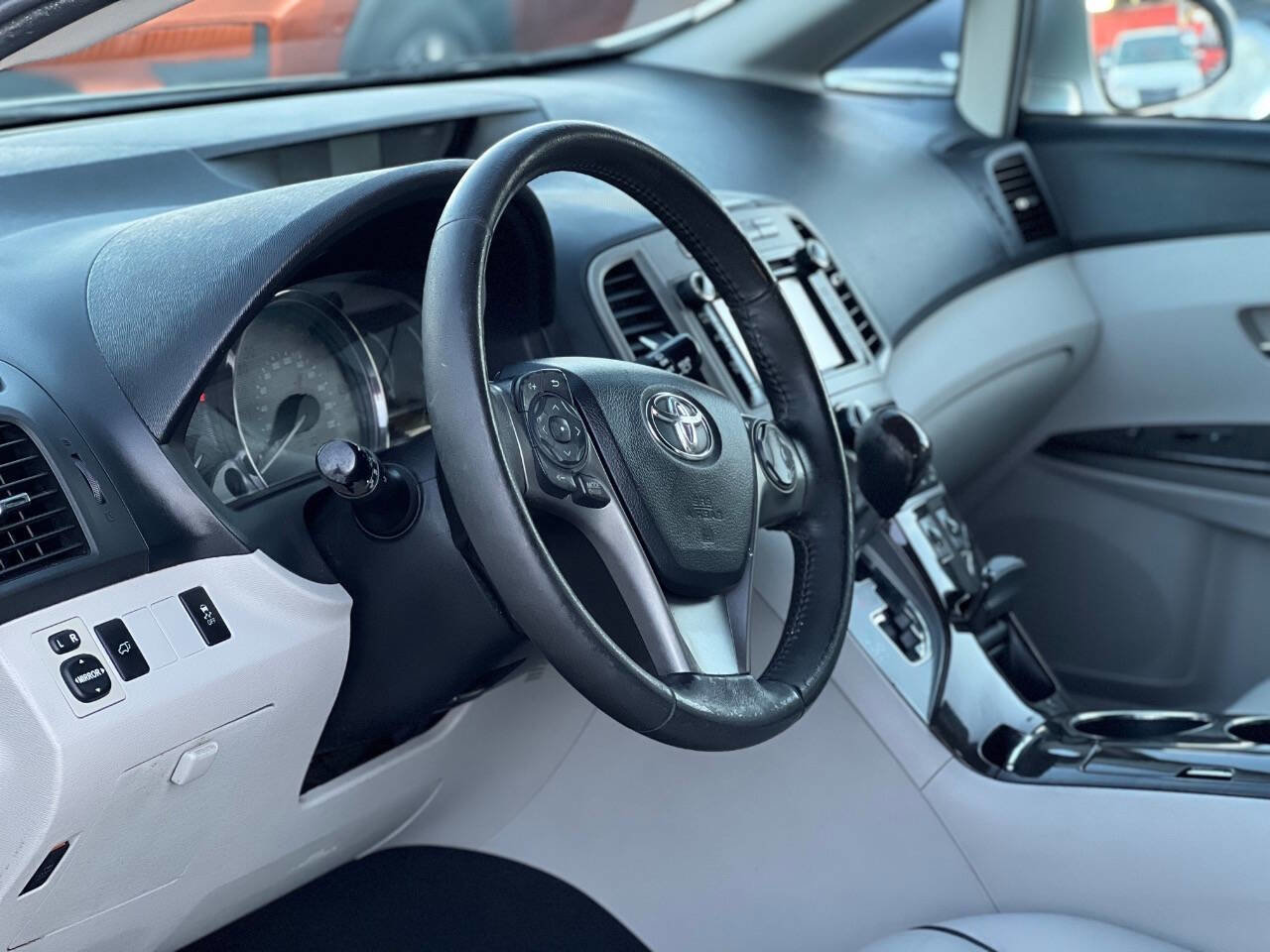 Used 2013 Toyota Venza XLE FWD image 17