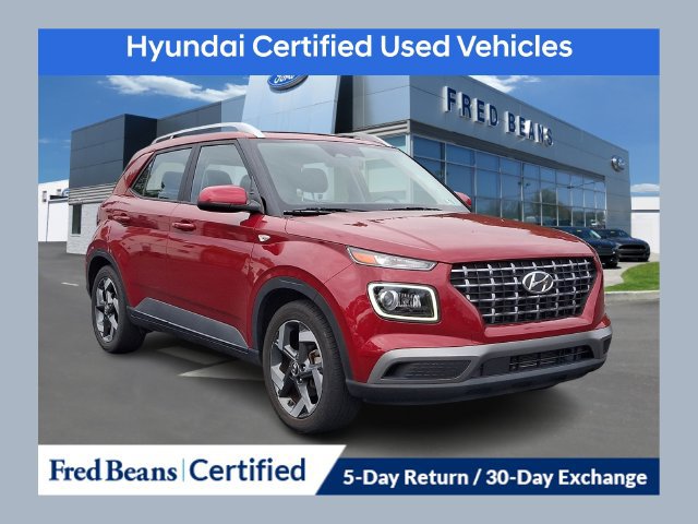 Used 2023 Hyundai Venue Limited FWD image 1