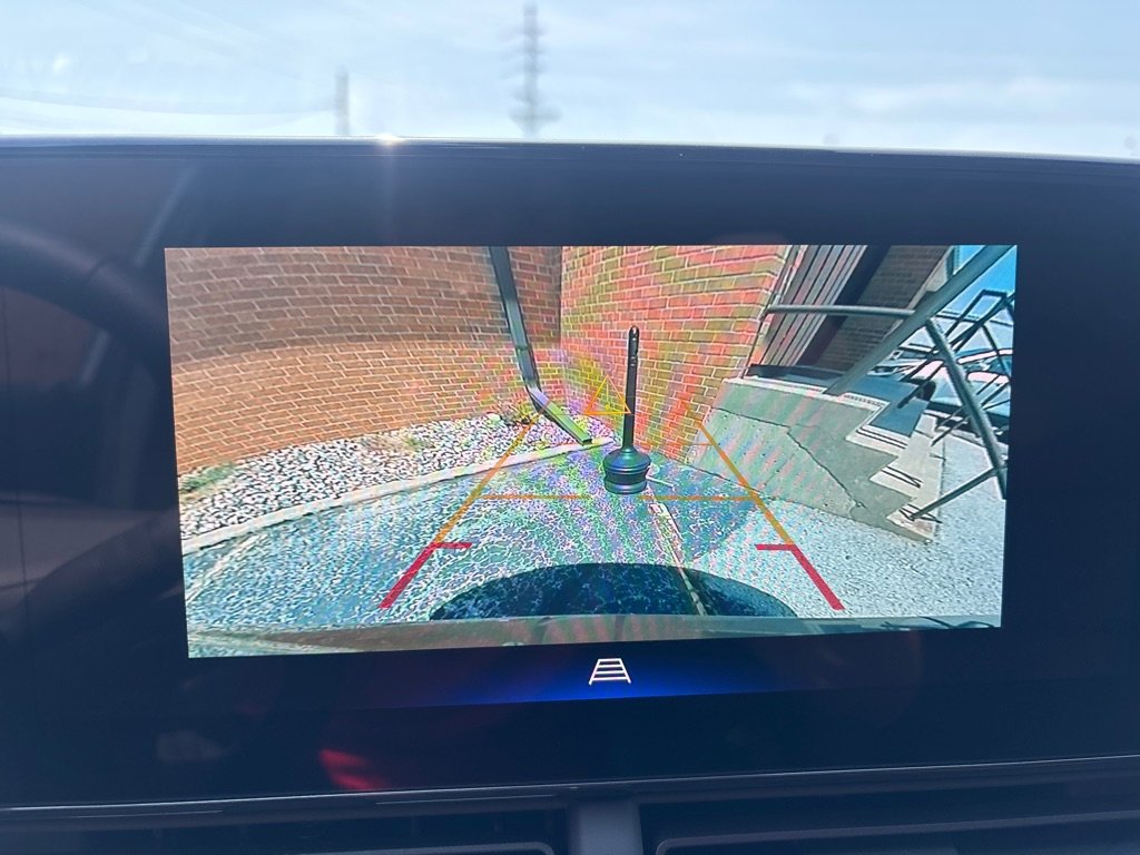 Used 2025 Chevrolet Trax RS w/ Sunroof Package image 27