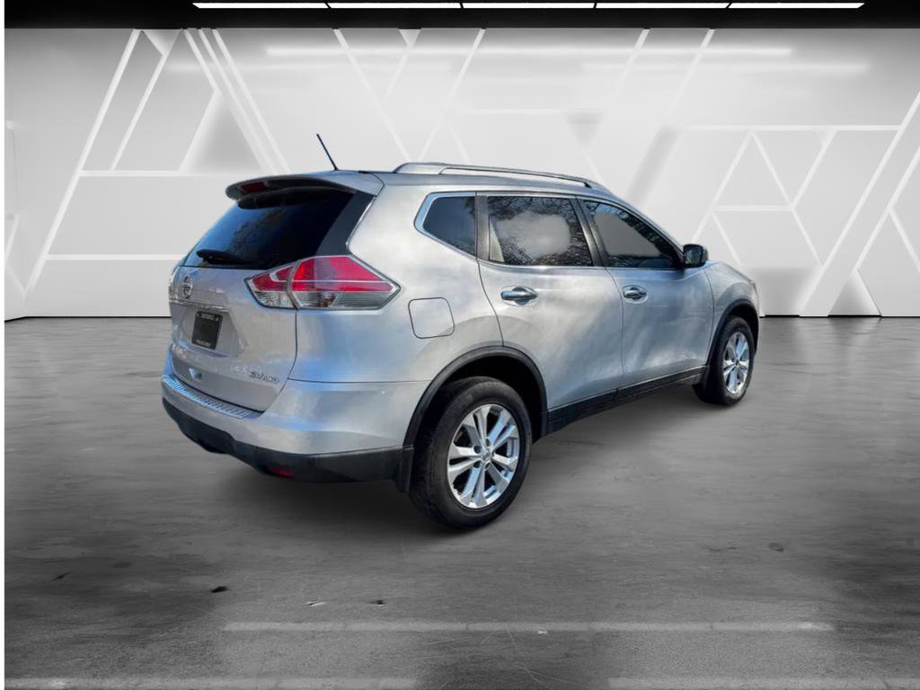 Used 2016 Nissan Rogue SV w/ SV Family Package image 6