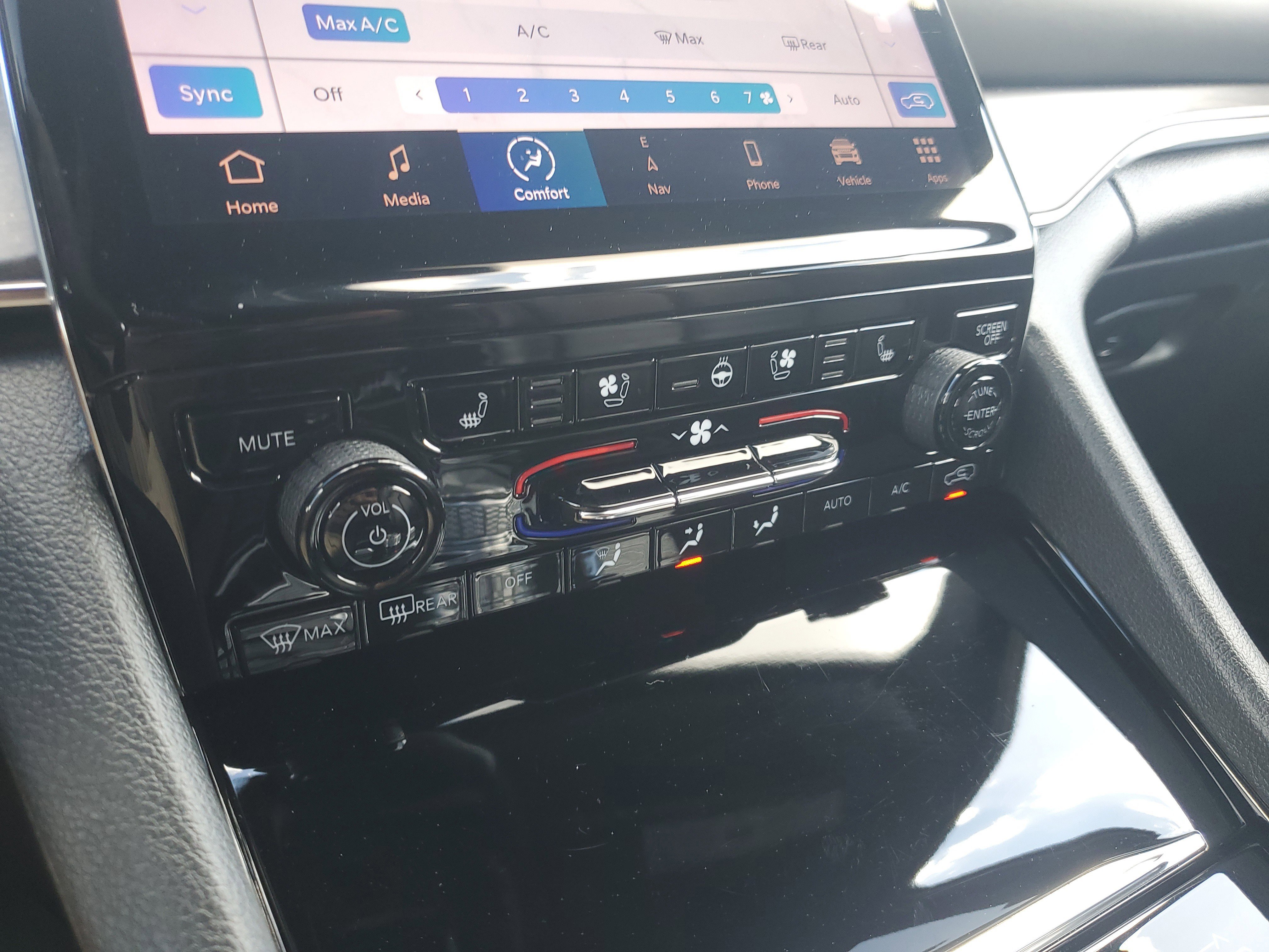 Used 2023 Jeep Grand Cherokee L Overland image 22