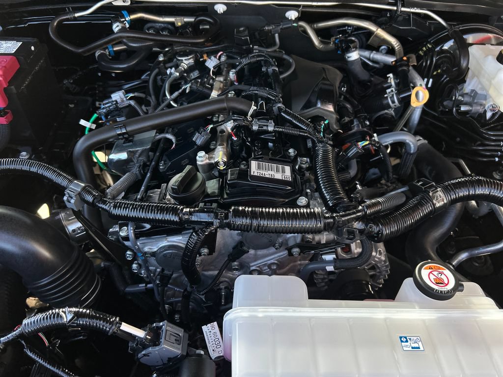 Certified 2025 Toyota Tacoma SR5 AWD/4WD image 23
