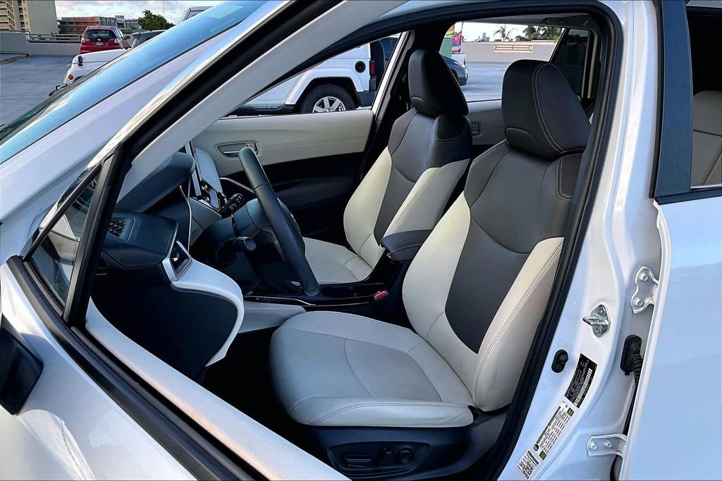 Used 2023 Toyota Corolla Cross XLE FWD image 27