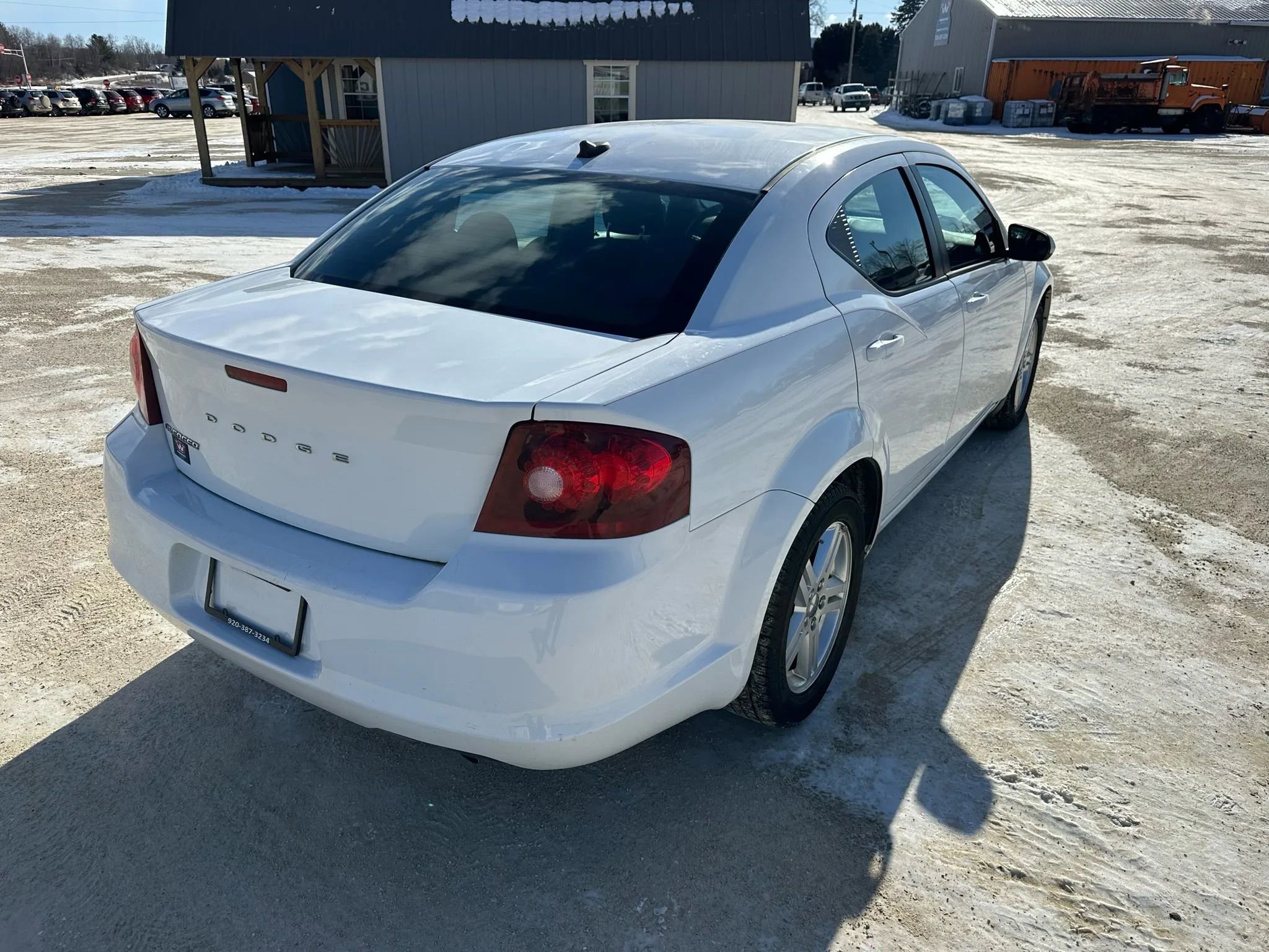 Used 2012 Dodge Avenger SXT image 4