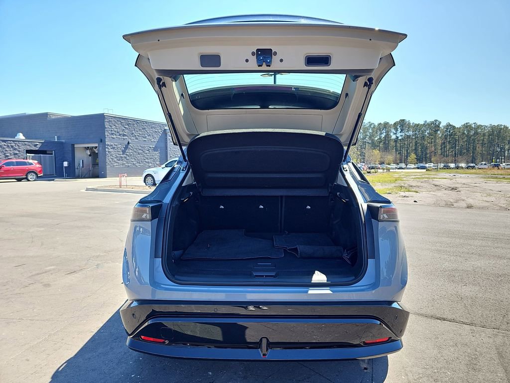 Used 2024 Nissan Ariya AWD image 16