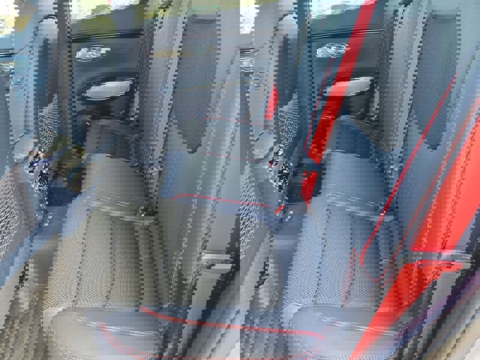 Used 2023 Genesis GV70 2.5T w/ Sport Prestige Package image 19