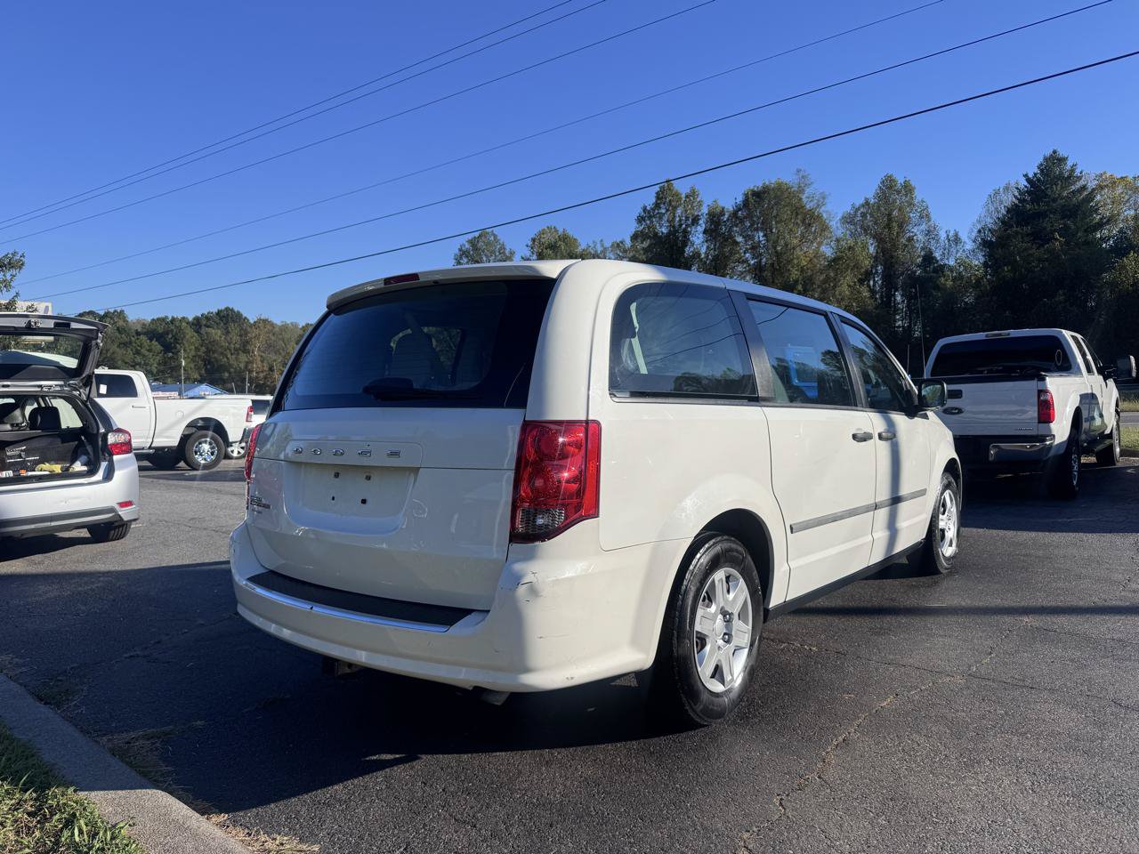 Used 2012 Dodge Grand Caravan American Value Package FWD image 5