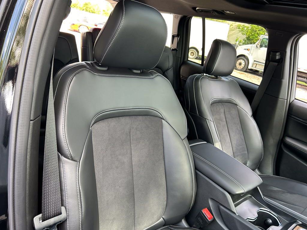 New 2024 Jeep Grand Cherokee Altitude RWD image 23