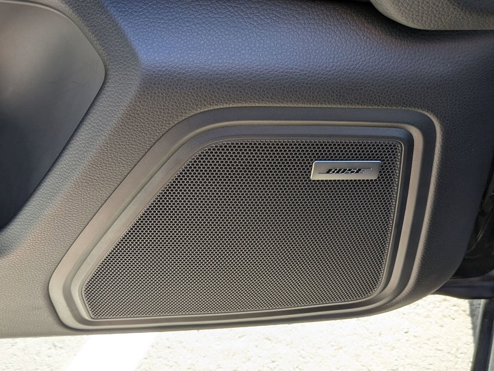 Certified 2026 Porsche Macan image 16