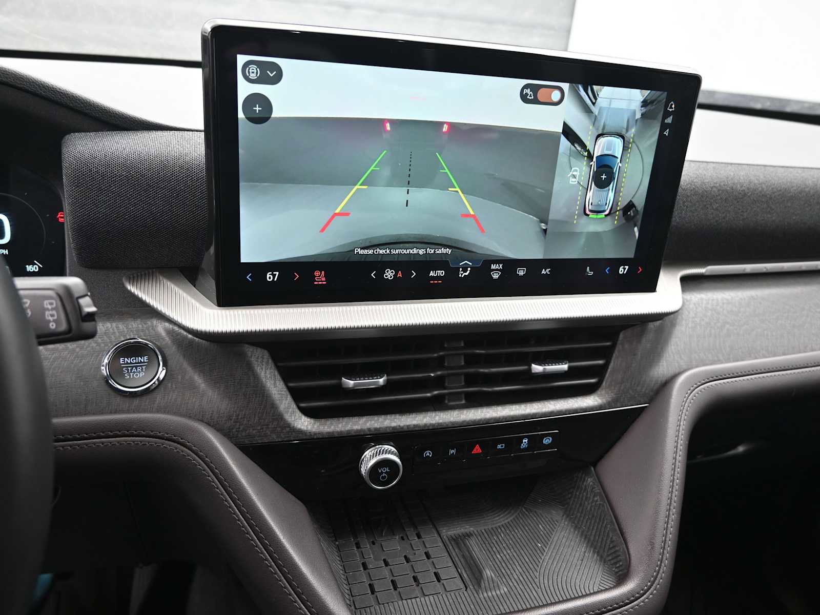 Used 2025 Ford Explorer Platinum image 14