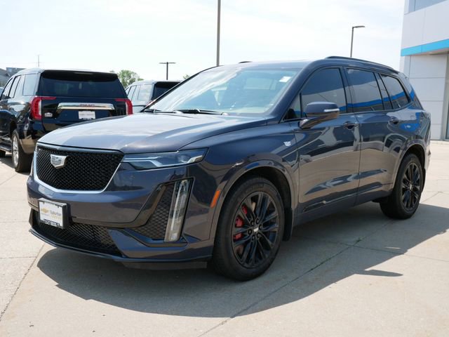 Used 2024 Cadillac XT6 Sport image 3