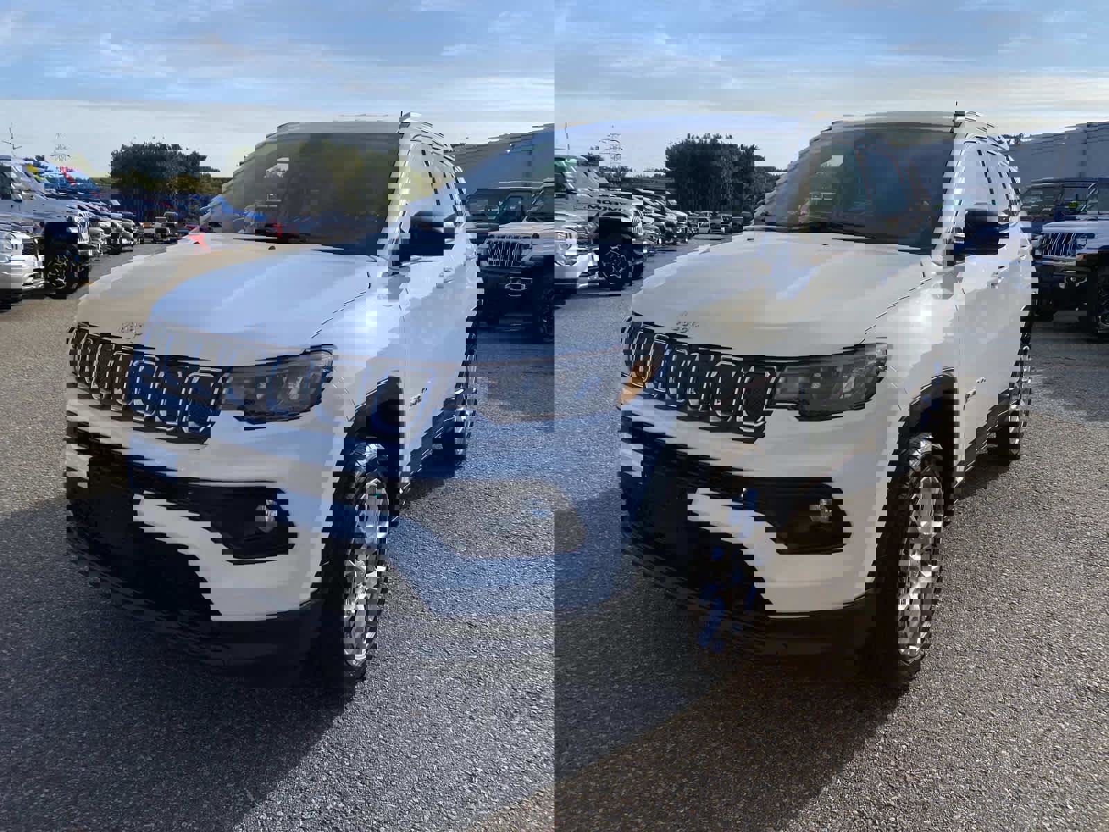 Certified 2022 Jeep Compass Latitude image 8