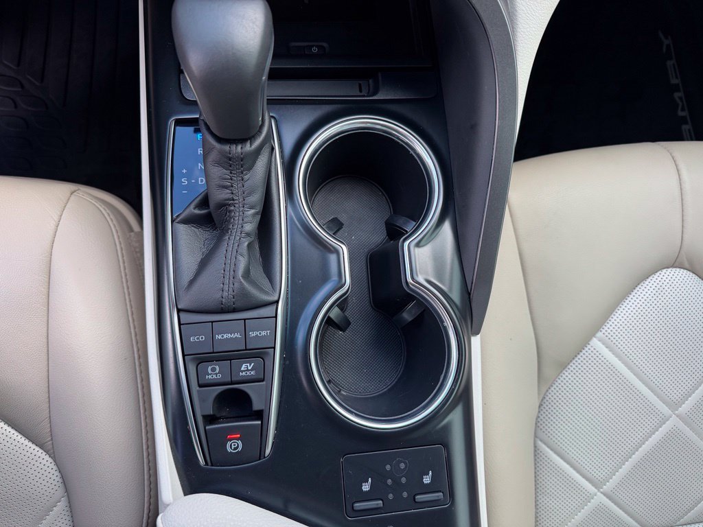 Used 2018 Toyota Camry XLE w/ Audio Package FWD image 22