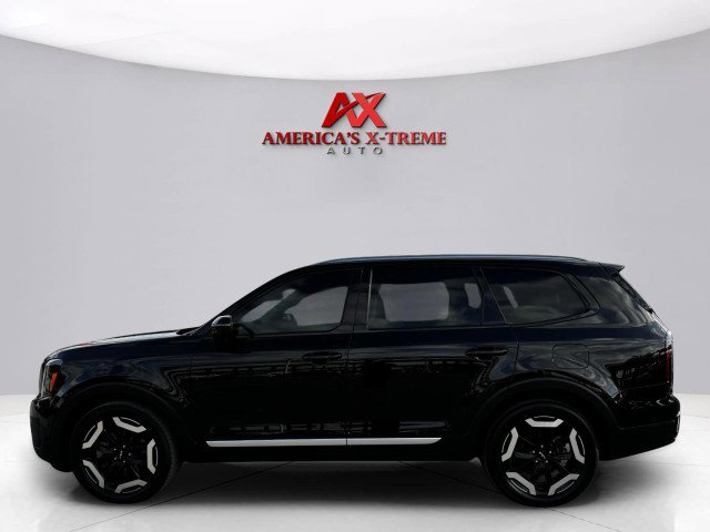 Used 2023 Kia Telluride EX image 2