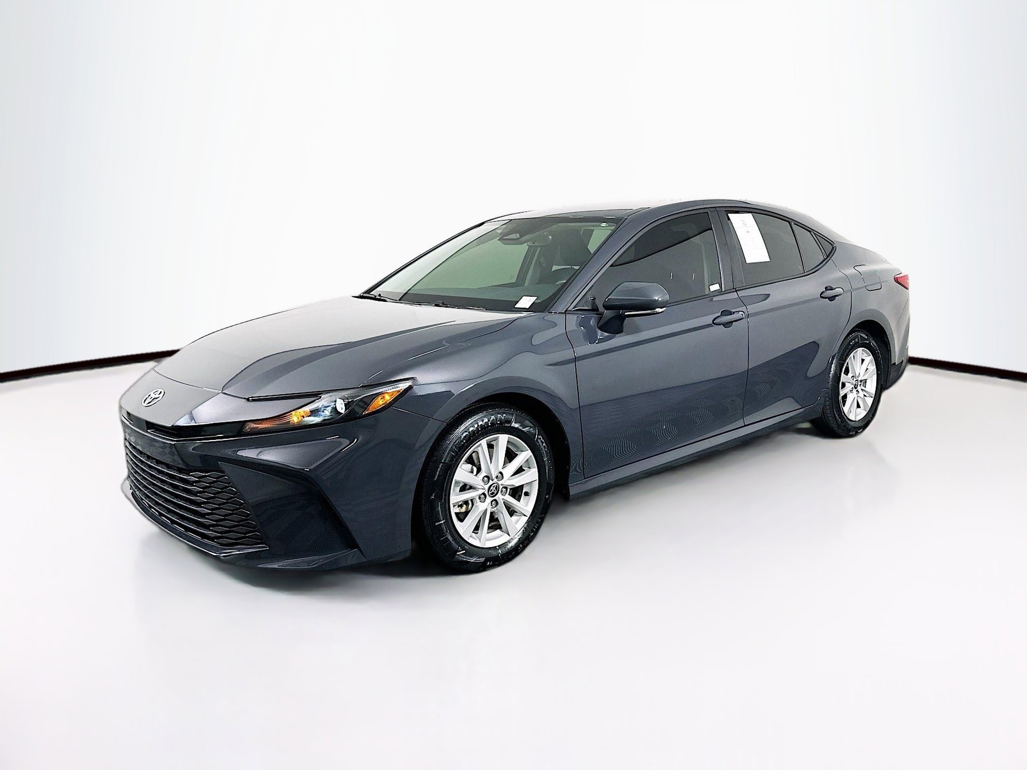 Used 2025 Toyota Camry LE w/ Convenience Package image 3