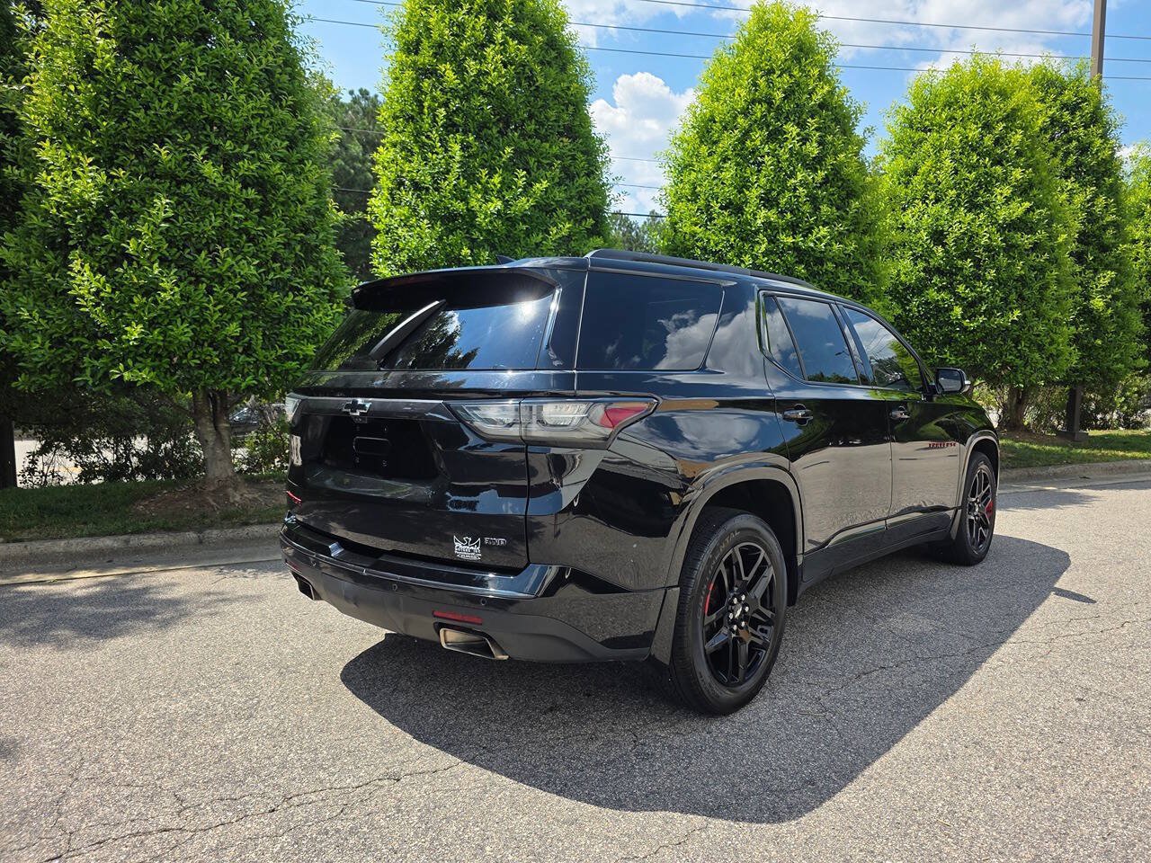 Used 2018 Chevrolet Traverse Premier w/ Redline Edition AWD/4WD image 5