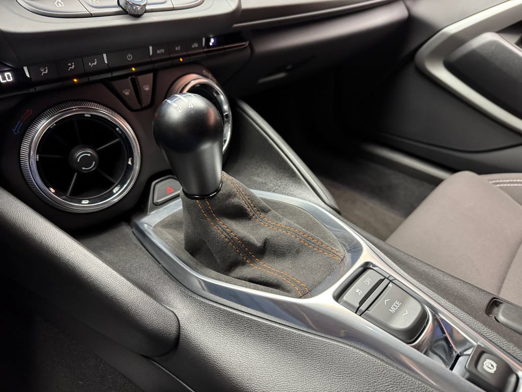 Used 2016 Chevrolet Camaro SS RWD image 18