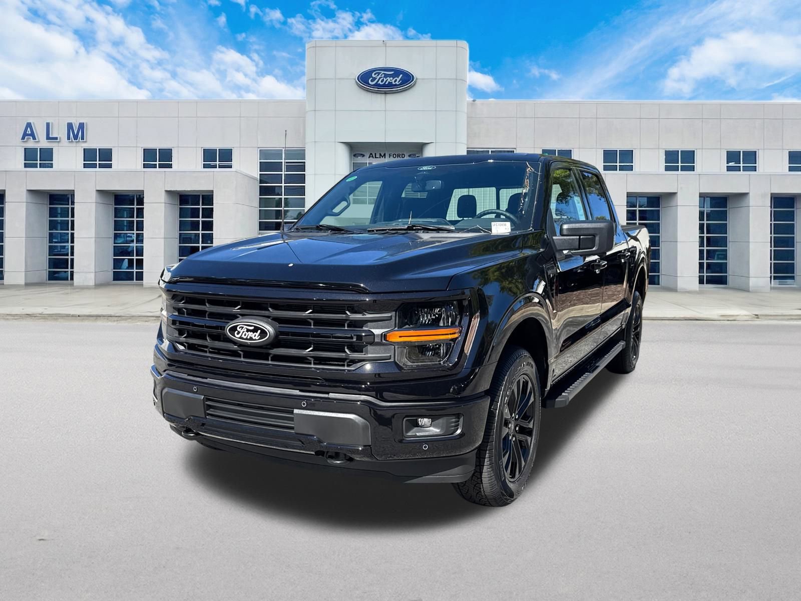 New 2025 Ford F150 XLT