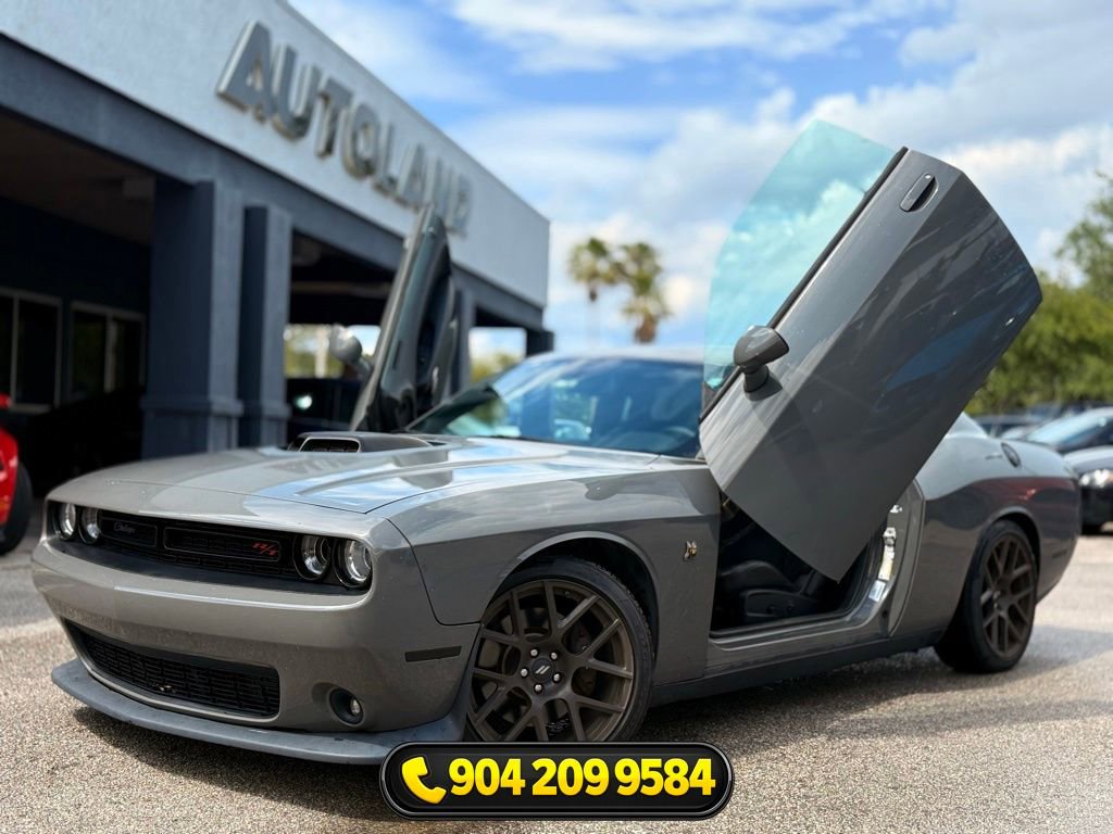 Used 2017 Dodge Challenger R/T Scat Pack RWD image 1