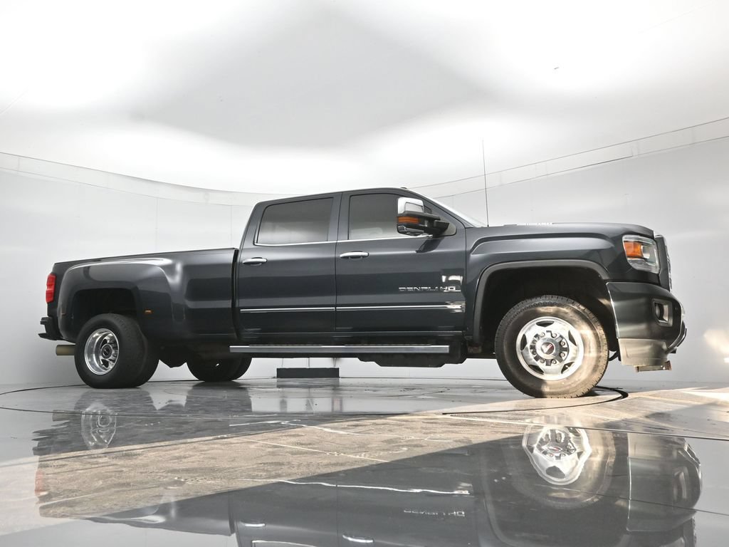Used 2018 GMC Sierra 3500 Denali w/ Duramax Plus Package AWD/4WD image 40