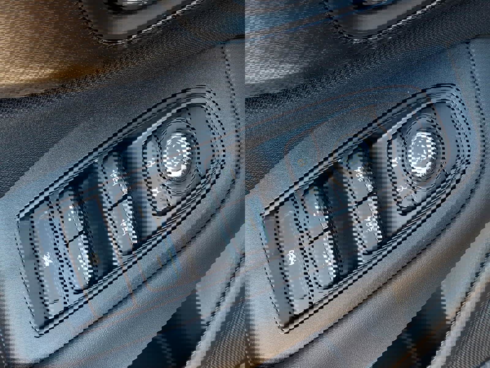 Certified 2025 Subaru Outback Premium w/ Popular Package #1A image 25