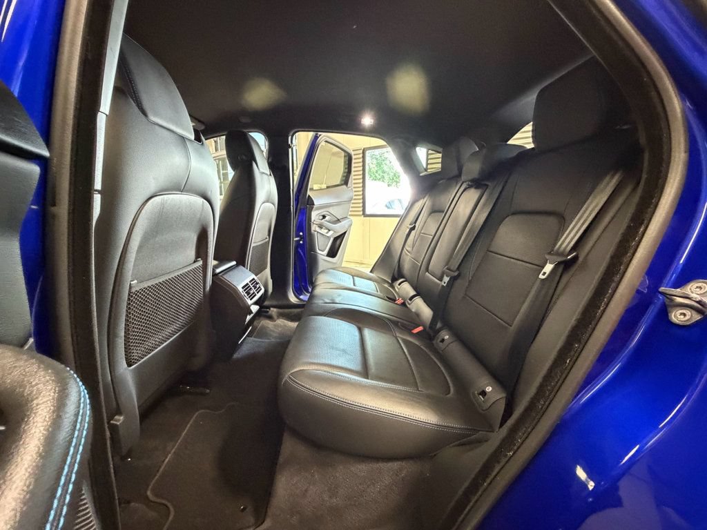 Used 2019 Jaguar E-PACE R-Dynamic SE AWD/4WD image 52