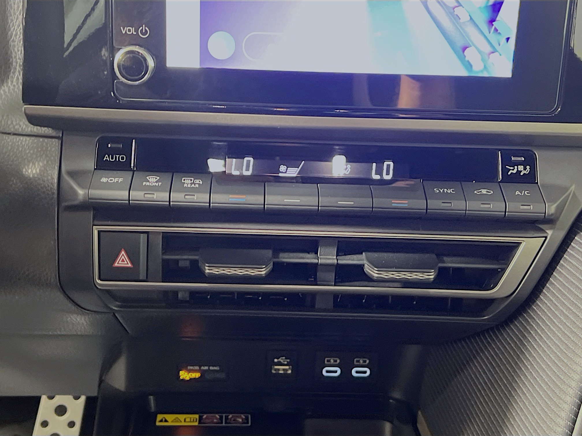 Used 2025 Toyota Camry SE FWD image 26