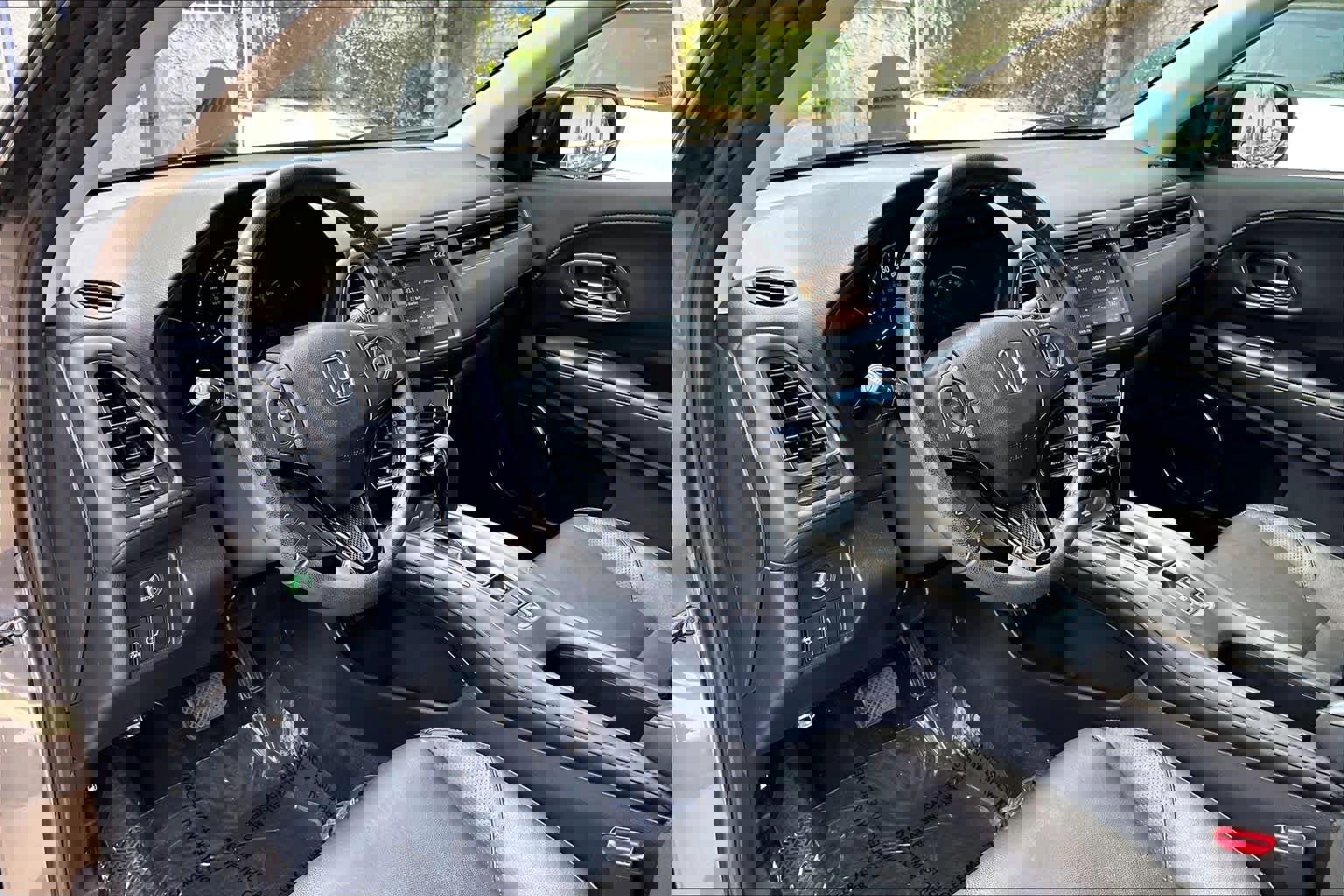 Used 2016 Honda HR-V EX-L image 17