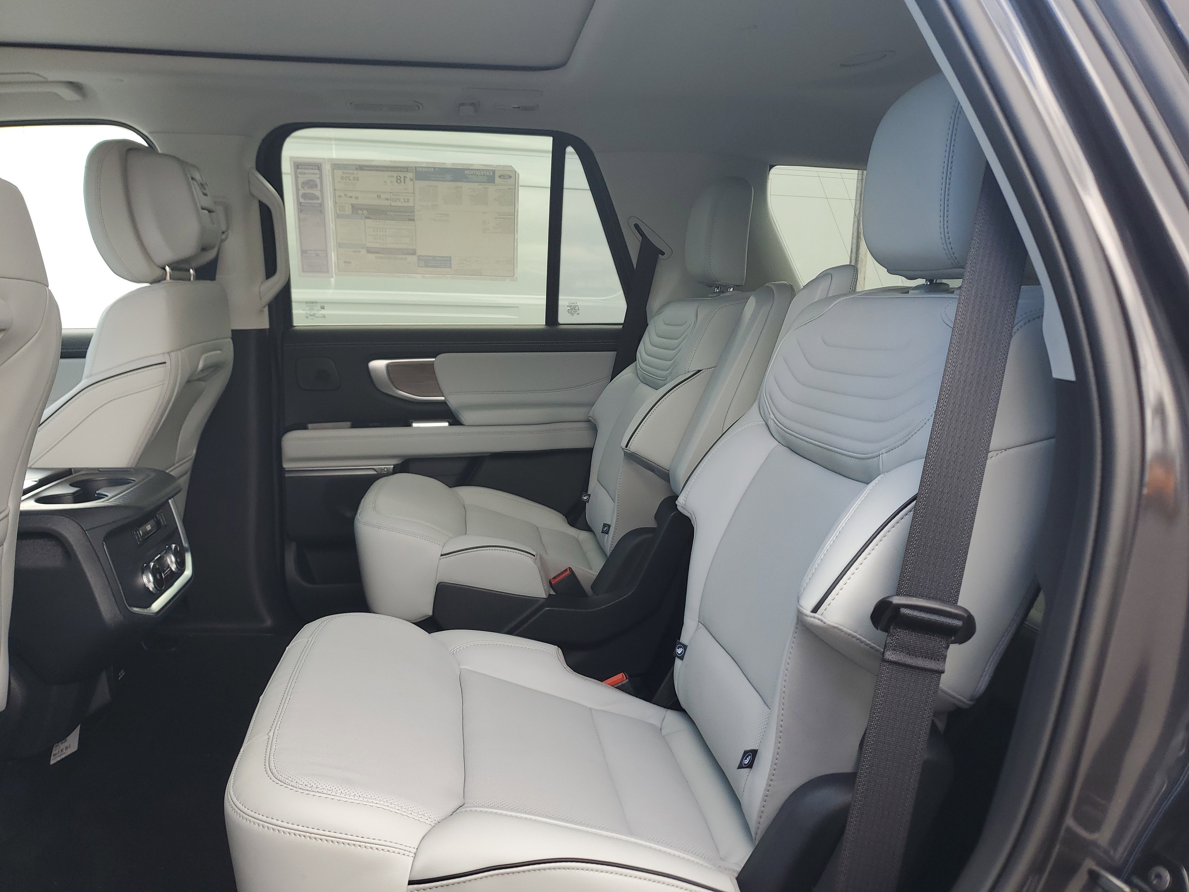 New 2026 Ford Expedition Platinum w/ Platinum Ultimate Package AWD/4WD image 10