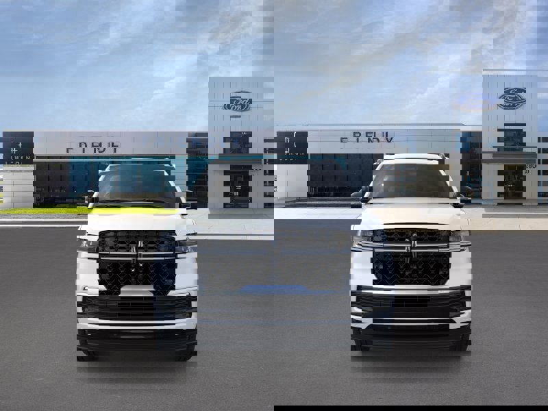 New 2026 Lincoln Navigator L Reserve w/ Jet Appearance Package image 6