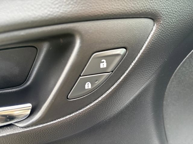 Used 2018 Chevrolet Equinox LT image 13