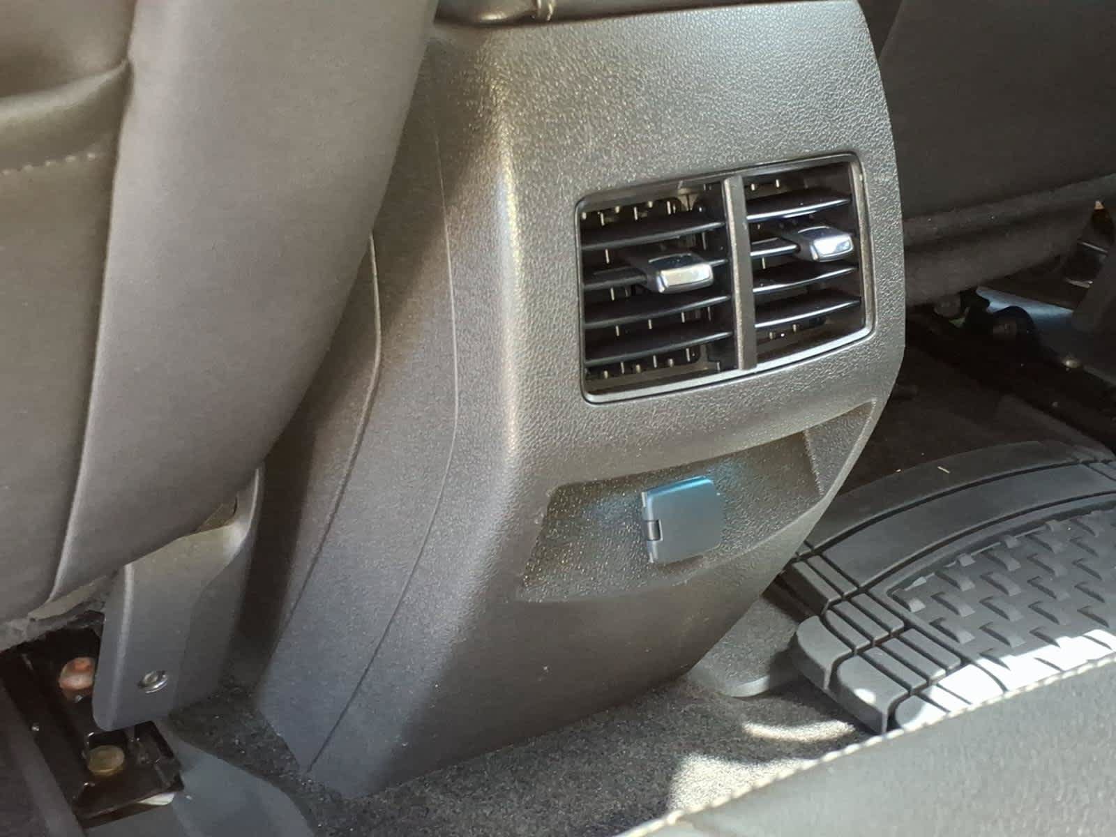 Used 2014 Ford Edge Sport w/ Driver Entry Package FWD image 20