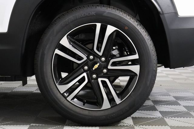 New 2025 Chevrolet TrailBlazer LT w/ Convenience Package image 12