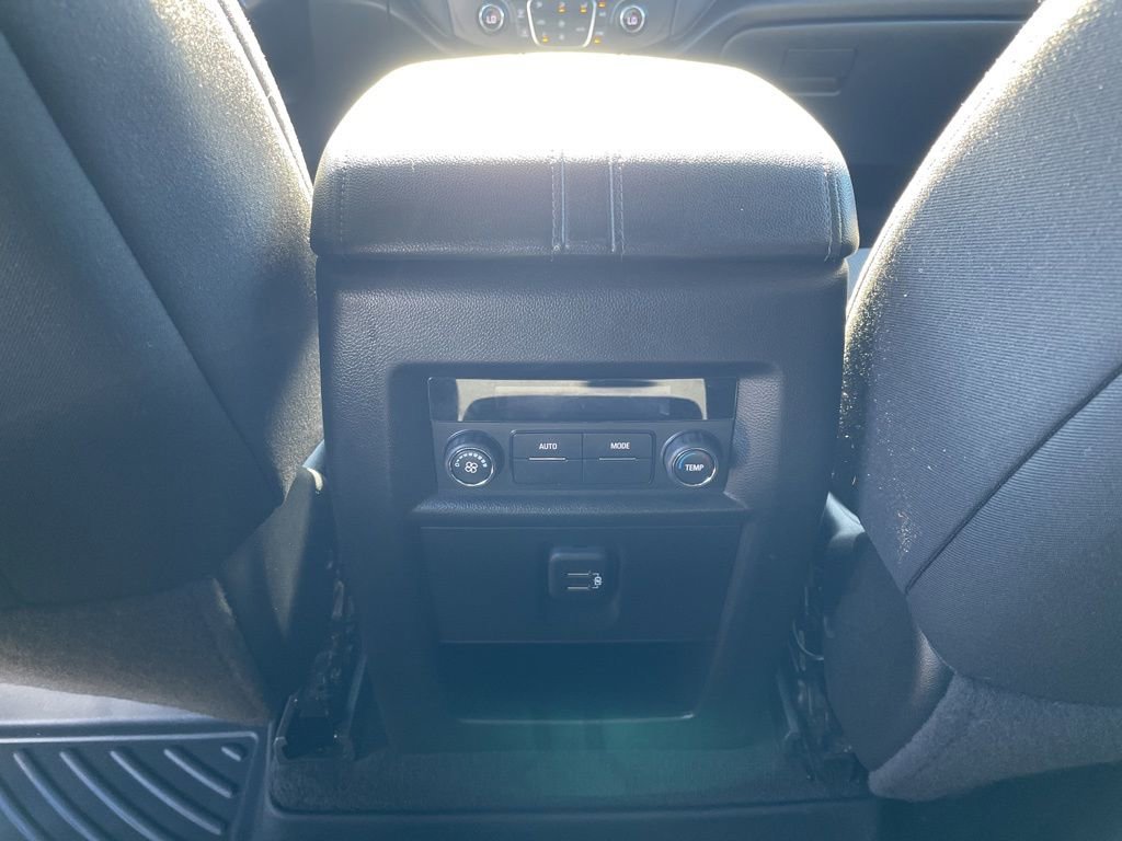 Used 2023 Chevrolet Traverse LT image 26