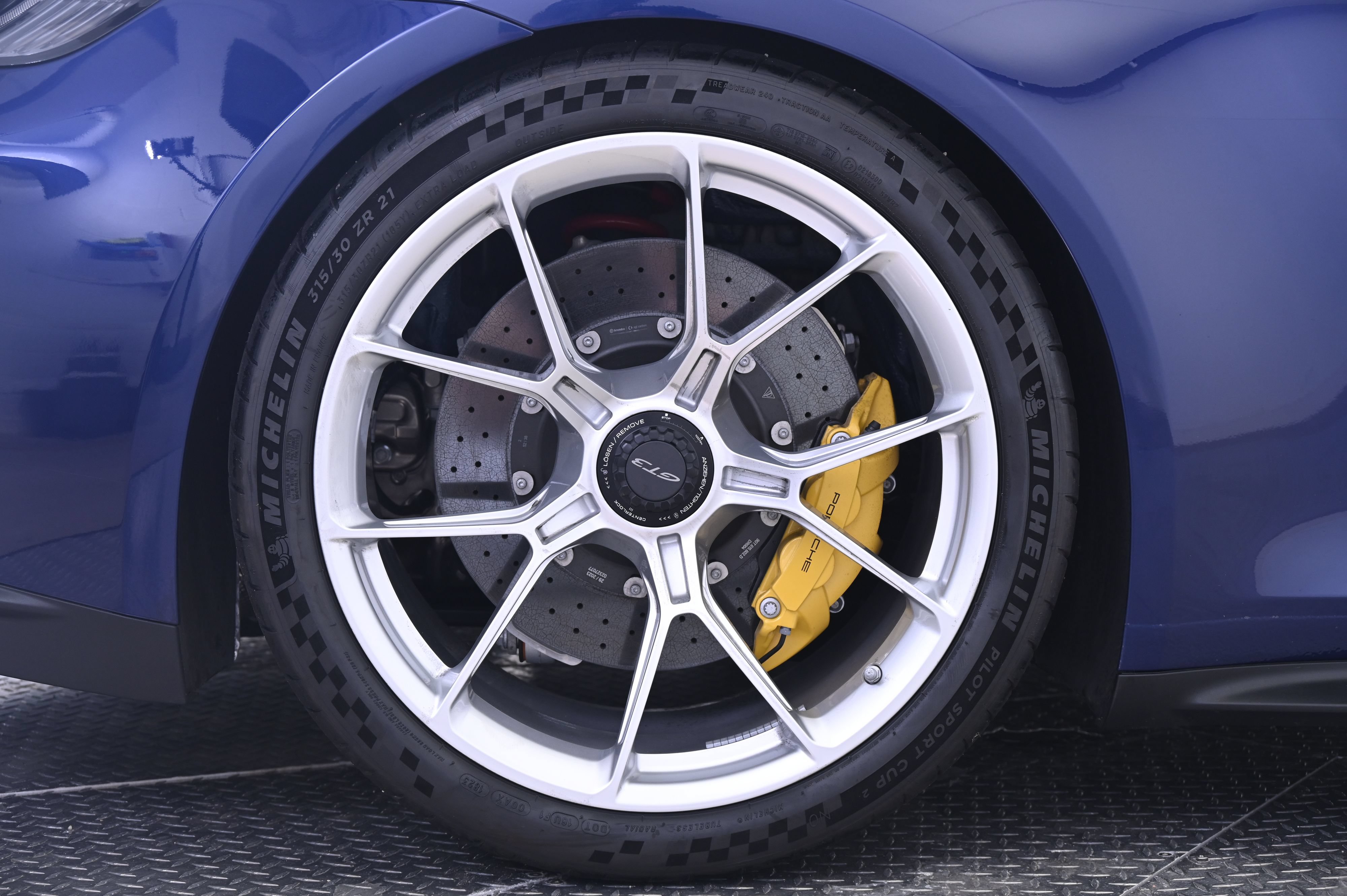 Certified 2024 Porsche 911 GT3 RWD image 13