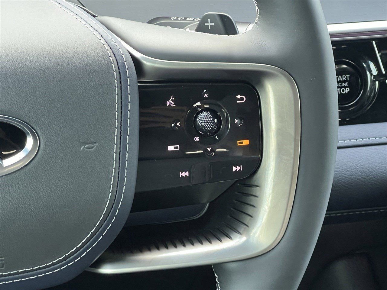 New 2026 INFINITI QX80 4WD image 13